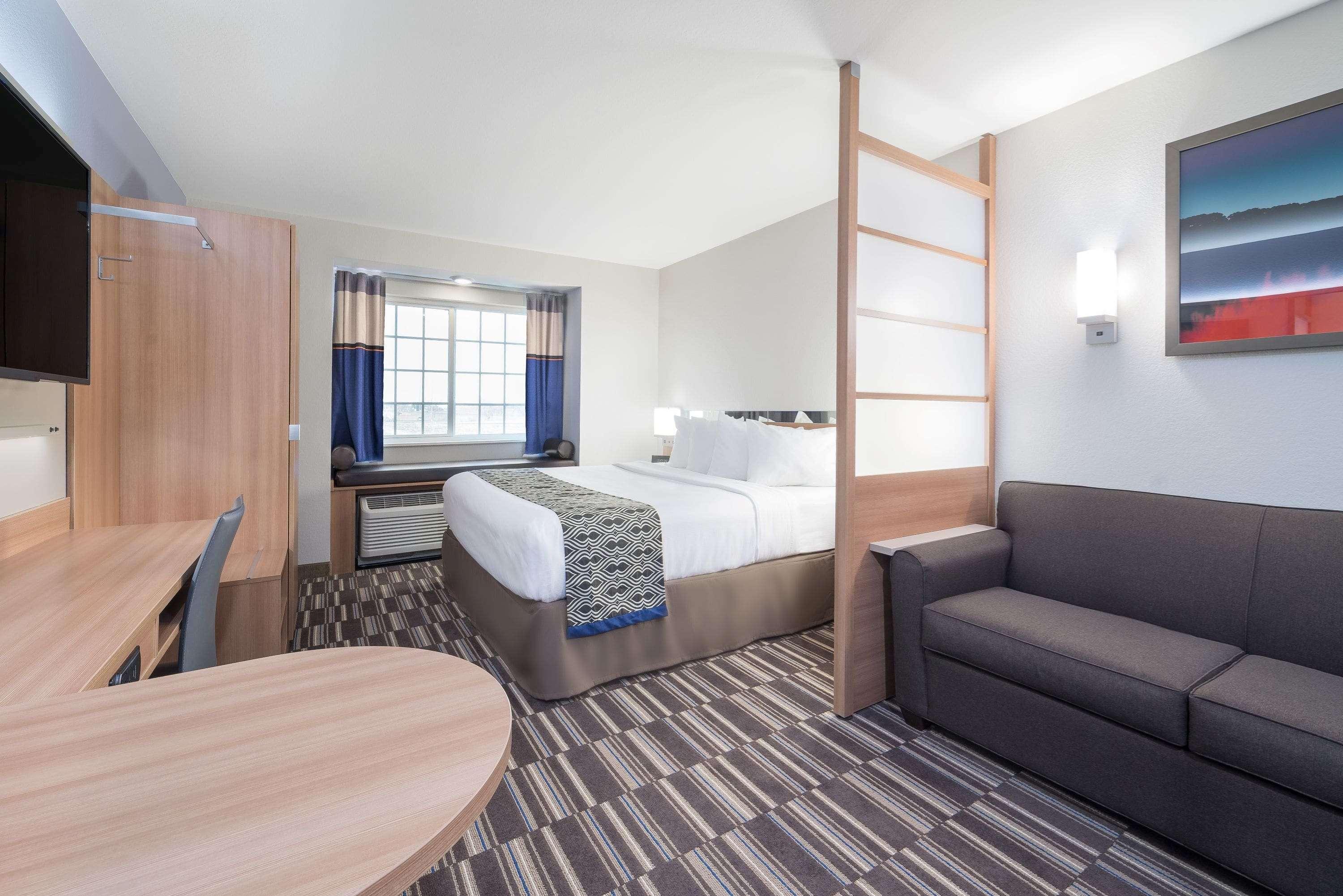 Microtel Inn & Suites By Wyndham Moorhead Fargo Area Екстер'єр фото